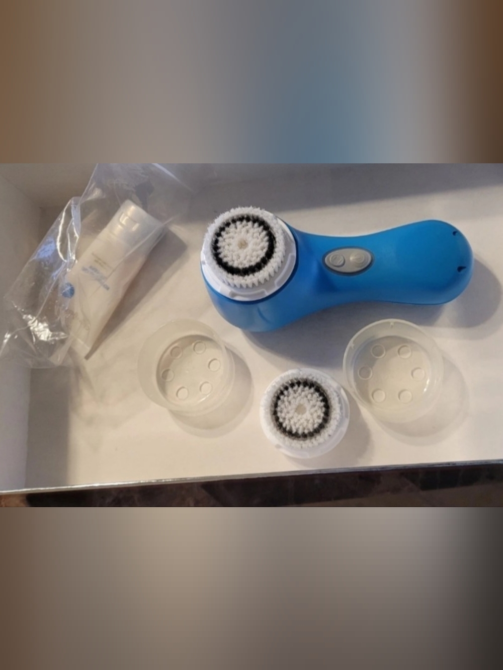 Clarisonic Mia 2 Limited Edition Keith Haring Pouch & Blue Brush New - Picture 5 of 10